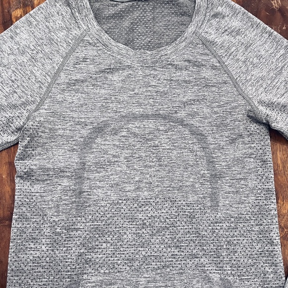 Lululemon Swiftly Tech Long Sleeve Shirt - Picture 3 of 3